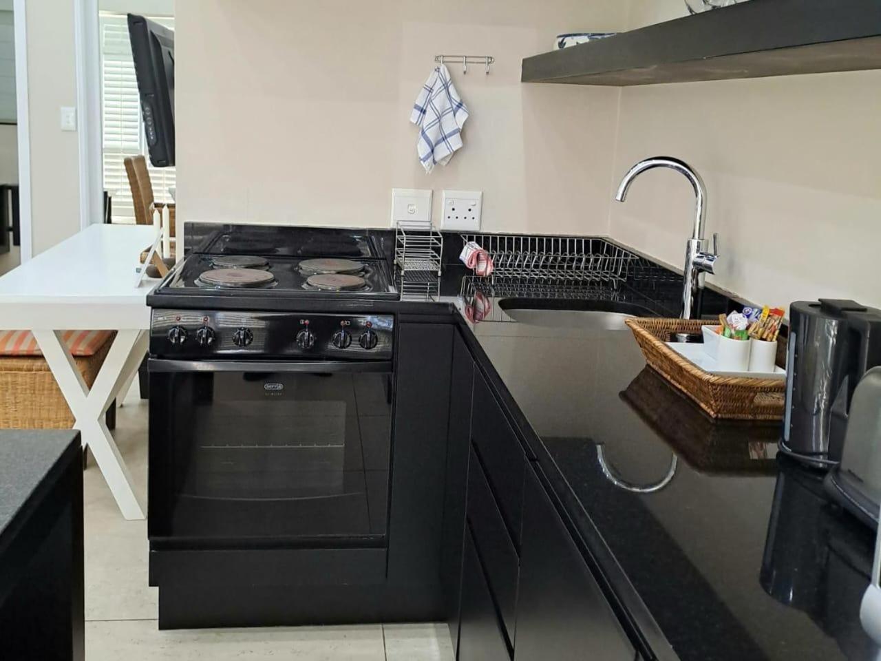 Ana'S Place Apartments Mossel Bay Habitación foto